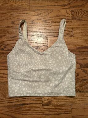 Old Navy Active S Powersoft Light Support Cream White Cheetah Print Workout Top